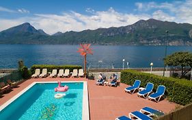 Hotel Caribe Lake Garda